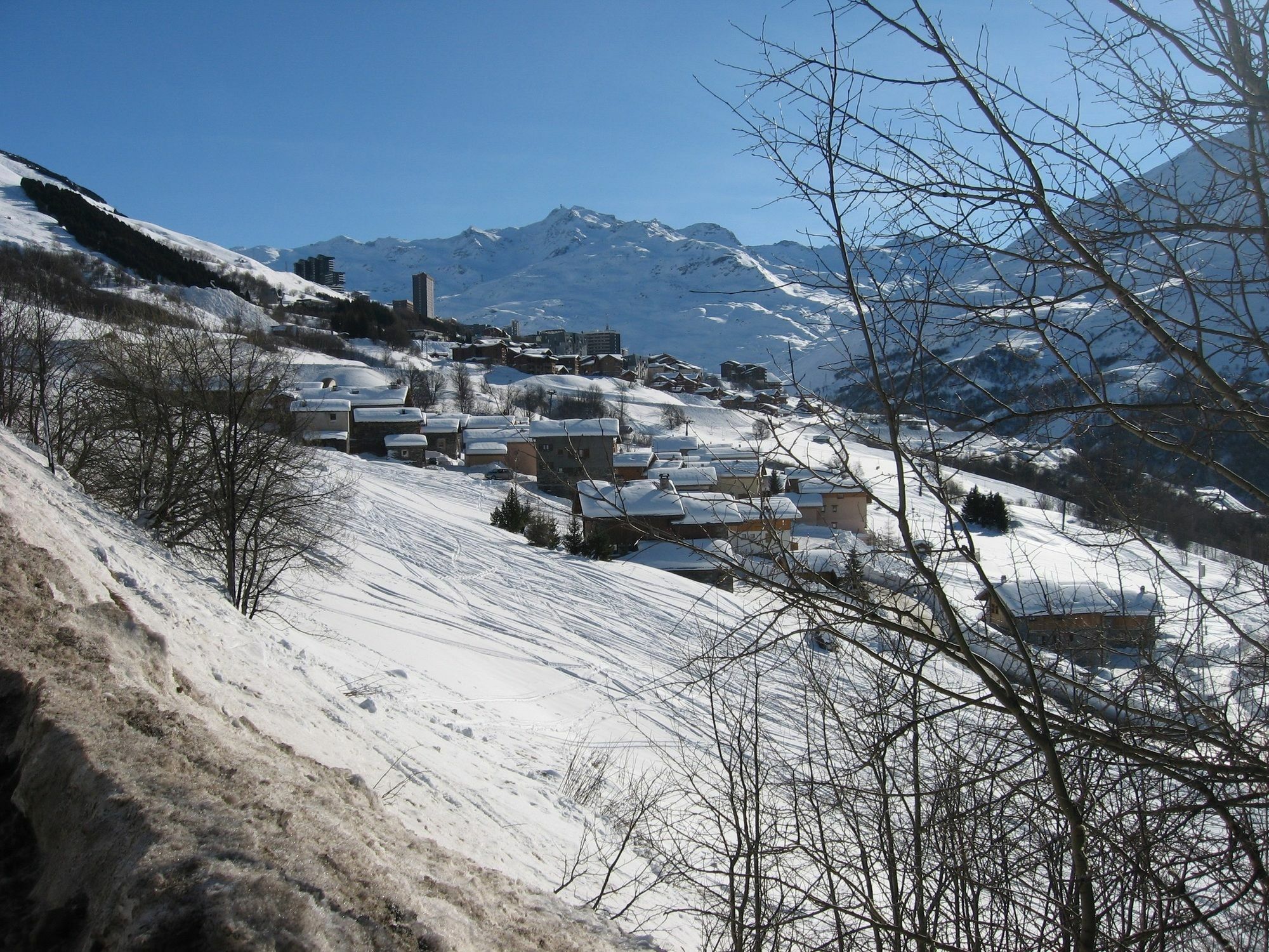 Apartment With 2 Rooms In Les Menuires, With Wonderful Mountain View - سان-مارتن-دي-بيفيل المظهر الخارجي الصورة